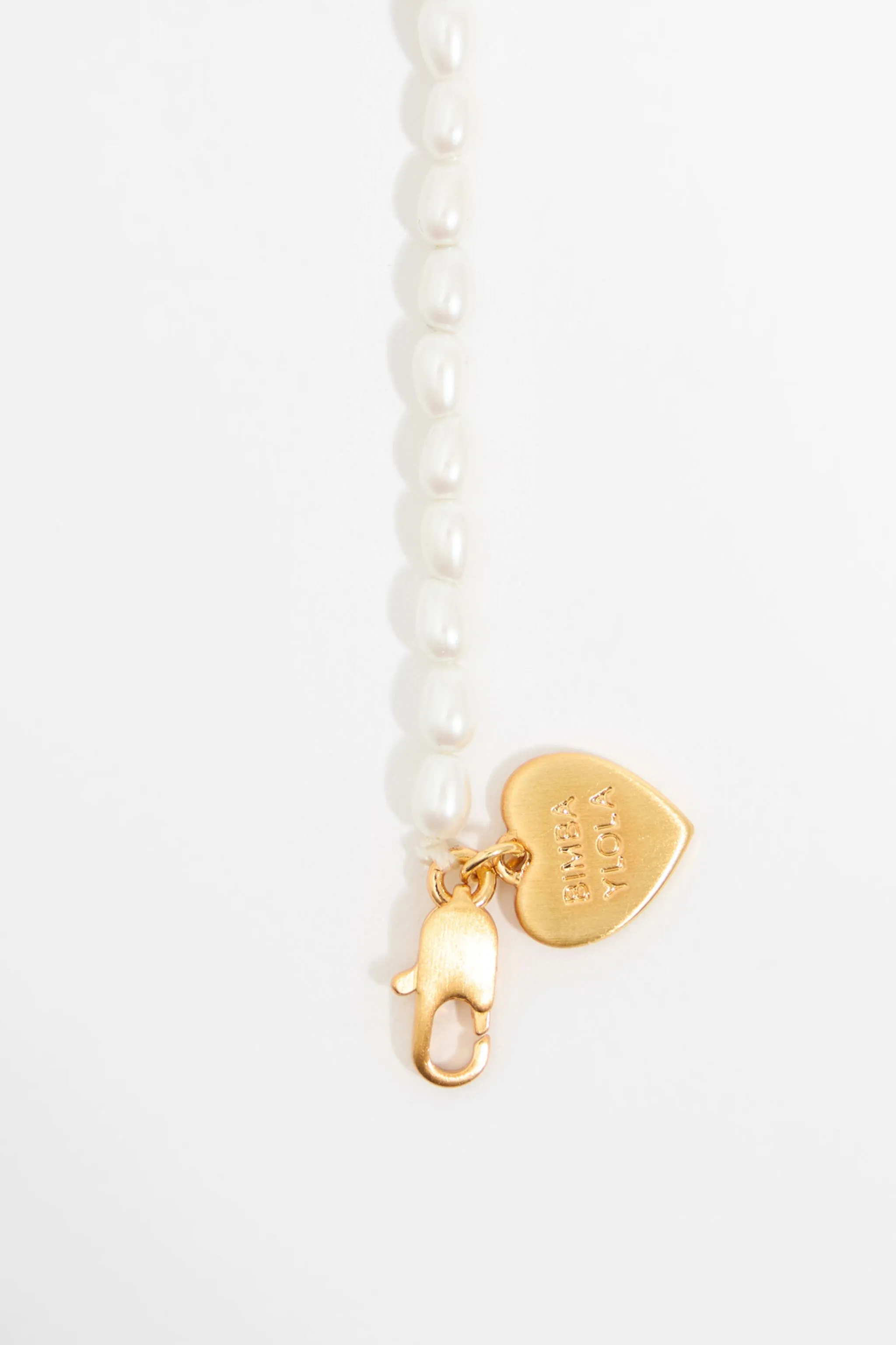Collar letra F corazón y perlas