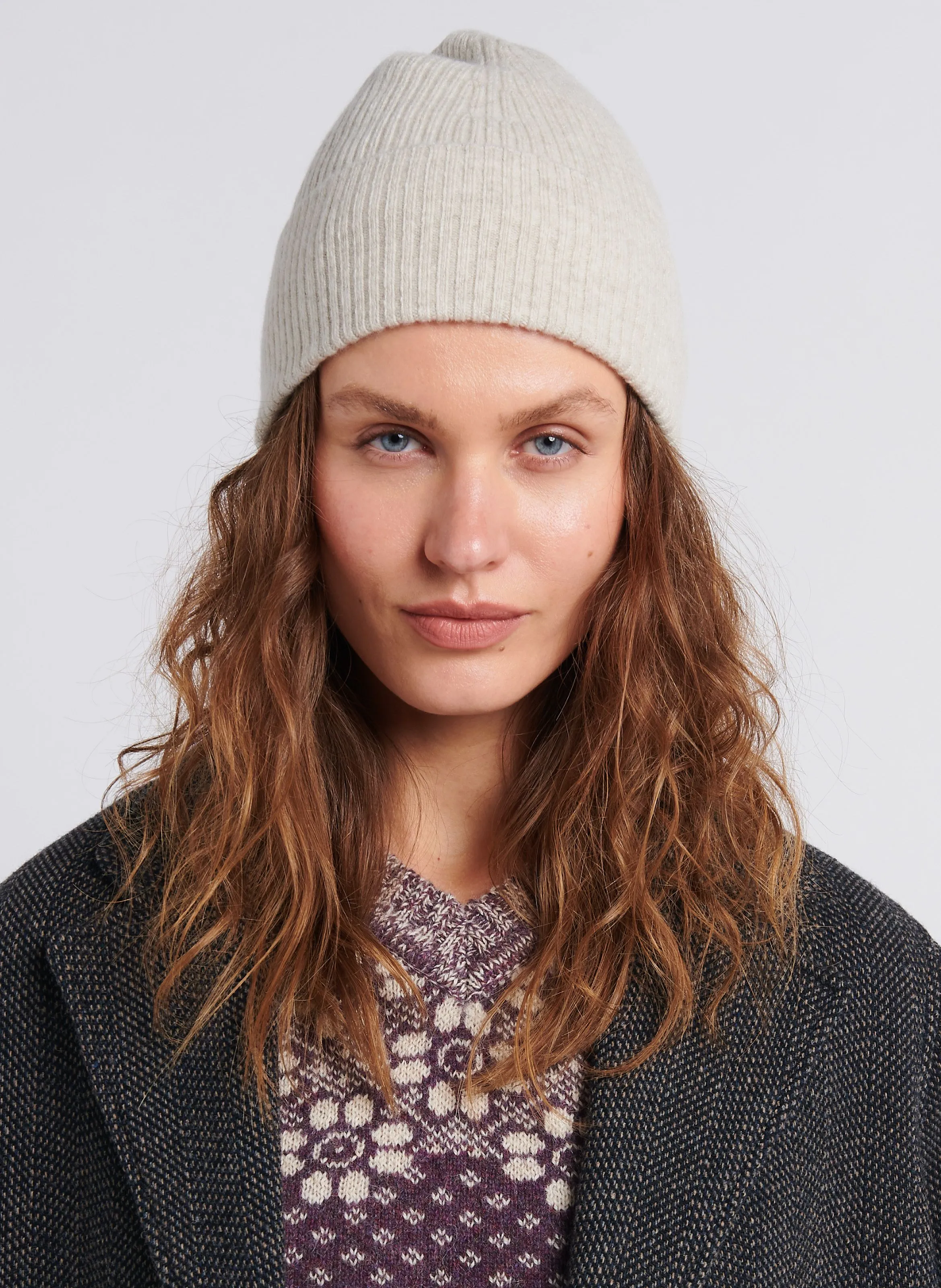 KUJTEN LILOU - Gorro de cachemir en beige