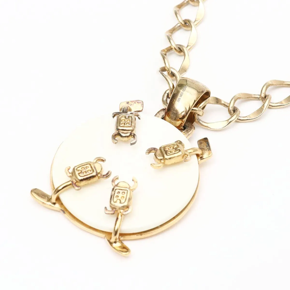 Mackech Collar