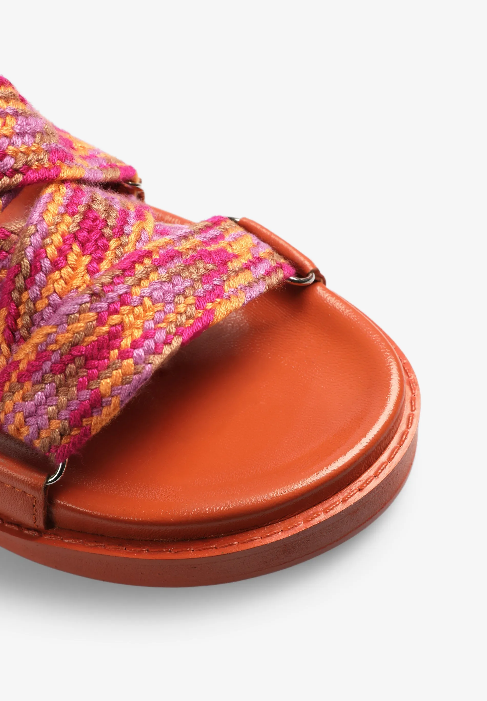 SANDALIAS PLANAS TIRAS