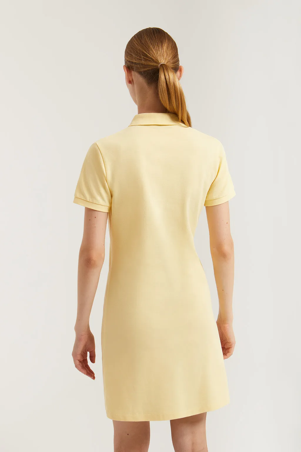 Vestido polero manga corta amarillo con bordado Rigby Go